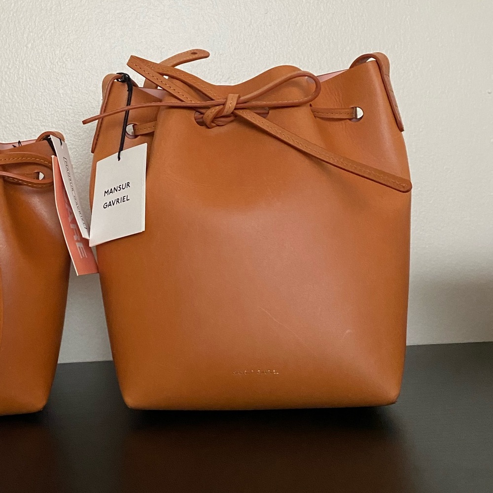 NWT Mansur Gavriel Medium Bucket Bag